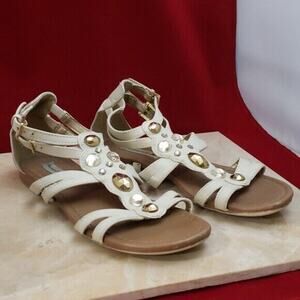 American Eagle Sandals - Cream Jeweled Flat Sandals - Size 7
